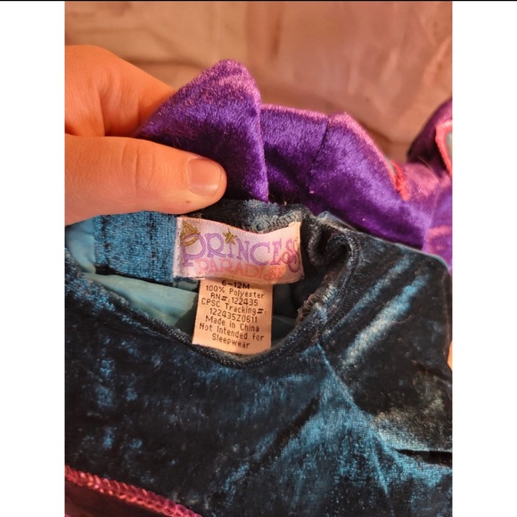 CAN SHIP FOR HALLOWEEN! 🎃 Princess paradise 6-12m peacock costume
Halloween - Picture 4 of 4